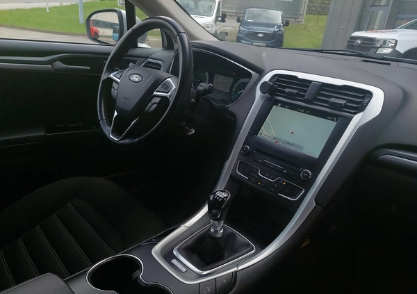Ford Mondeo cena 62500 przebieg: 122500, rok produkcji 2018 z Tyszowce małe 704